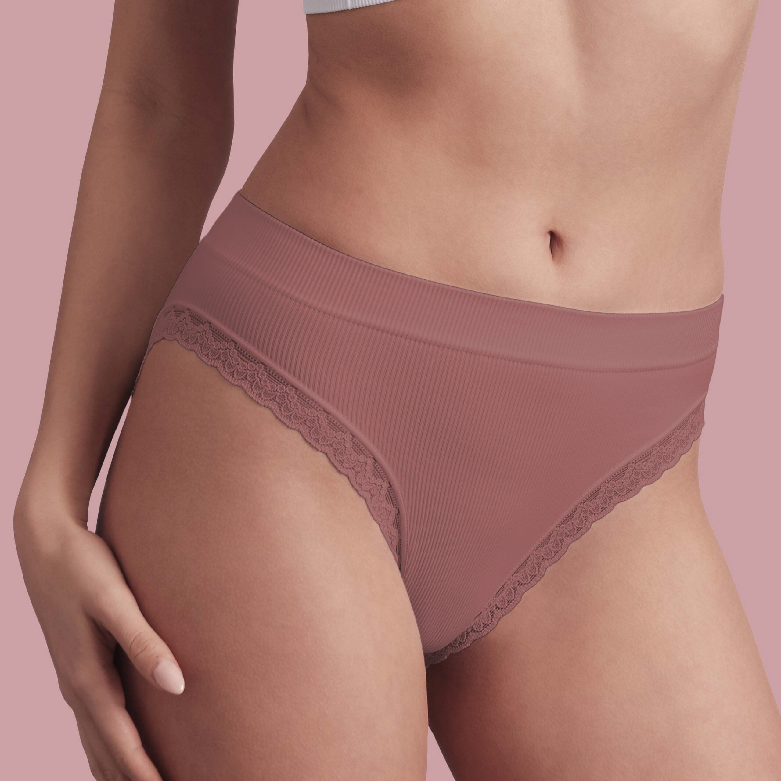 Bellissima: Slip senza cuciture a costine con pizzo Cognac