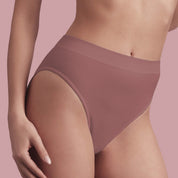 Bellissima: Slip vita alta senza cuciture a costine Cognac